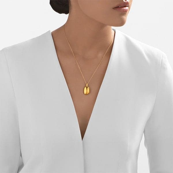 https://www.moneymetals.com/images/products/18.4grams-gold-pendant-pebble-model.jpg