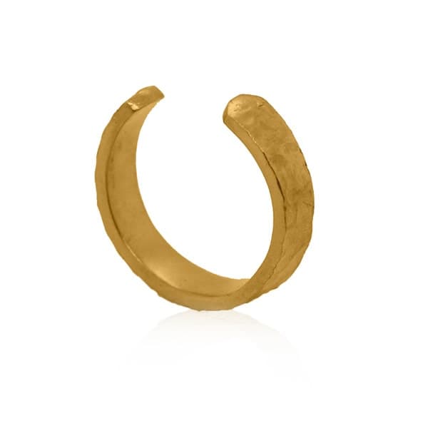 https://www.moneymetals.com/images/products/6.2grams-gold-ring-hammered-cuff-ladies-edge.jpg