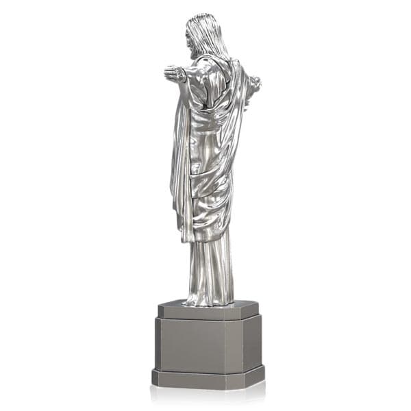 https://www.moneymetals.com/images/products/7oz-silver-statue-christ-the-redeemer-left.jpg